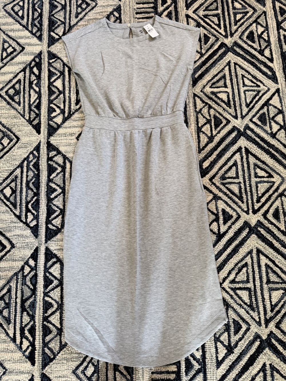 Lou & Grey Heather Gray Midi Knit Dress with Defined Waist Womens size M.